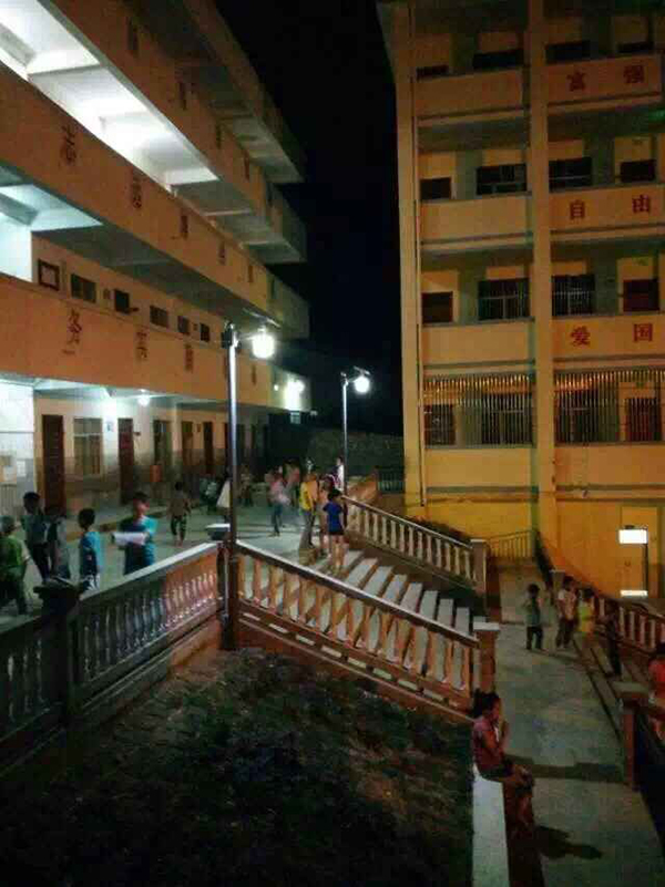 源碼太陽能智慧路燈，太陽能路燈廠家，太陽能路燈價格