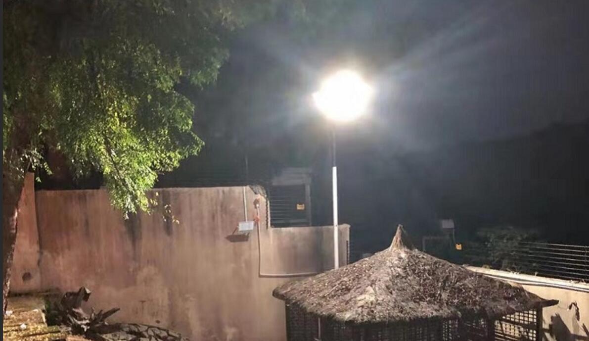 LED路燈實現智能控光